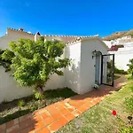 Hibiscus 69 - San Juan De Capistrano Nerja
