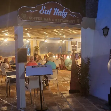 Hibiscus 69 - San Juan De Capistrano *