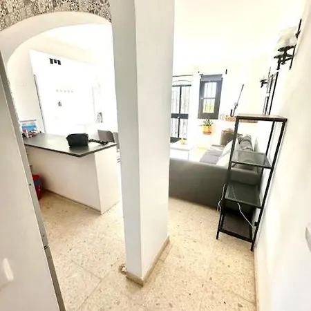 Hibiscus 69 - San Juan De Capistrano Nerja