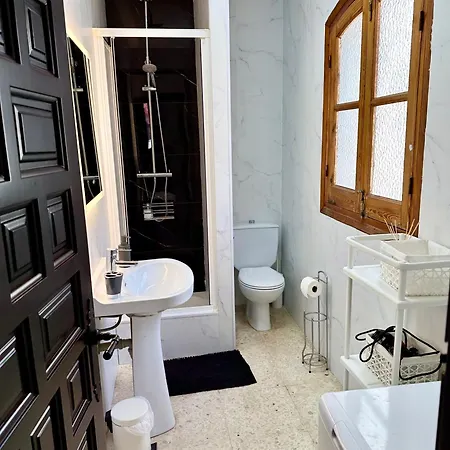 Hibiscus 69 - San Juan De Capistrano Nerja