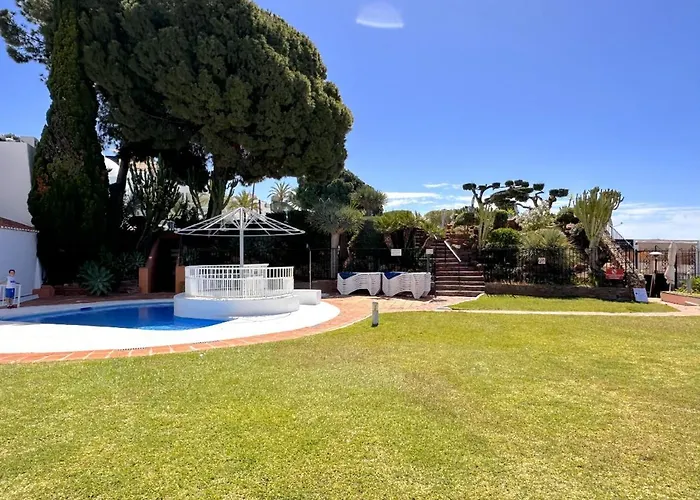 Hibiscus 69 - San Juan De Capistrano *