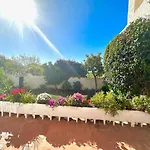 Hibiscus 69 - San Juan De Capistrano * Нерха
