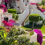 Hibiscus 69 - San Juan De Capistrano Нерха