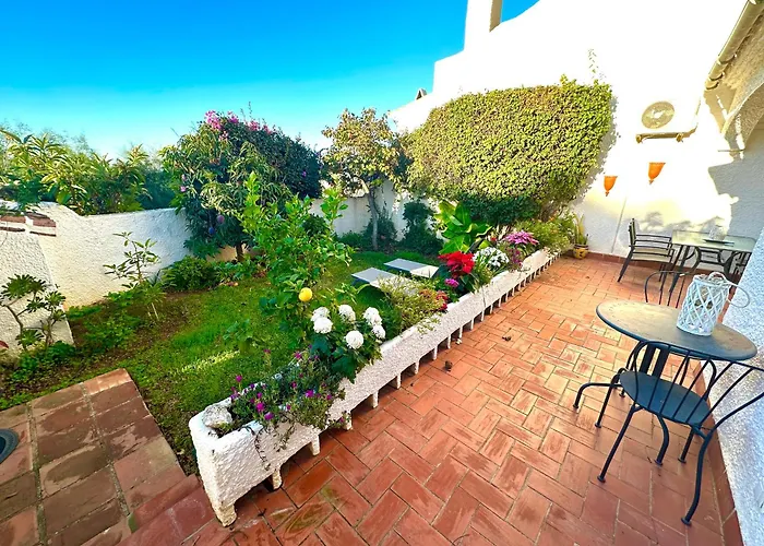 Hibiscus 69 - San Juan De Capistrano