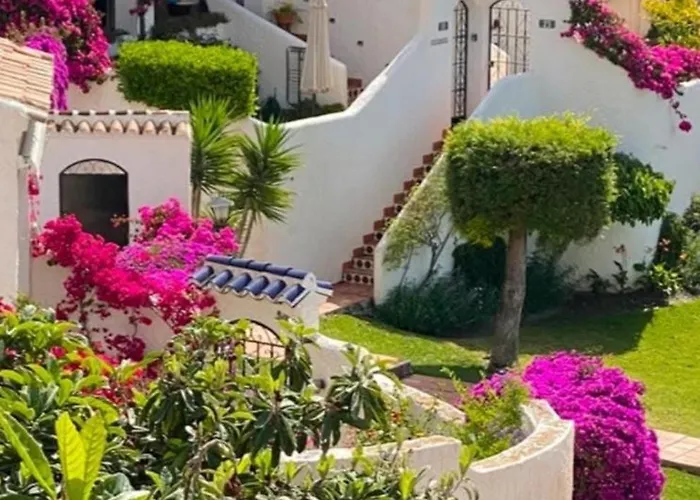 Hibiscus 69 - San Juan De Capistrano نيرخا